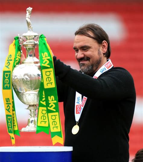 Daniel Farke set to sign new Norwich contract after leading club back ...