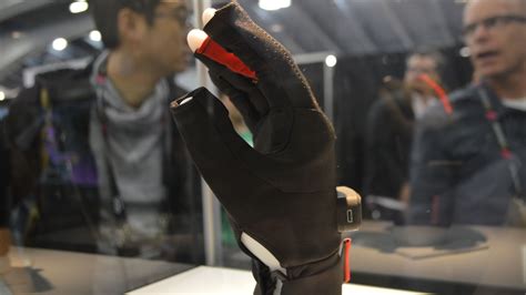 These gloves let me use my hands in VR, and it's the future | TechRadar