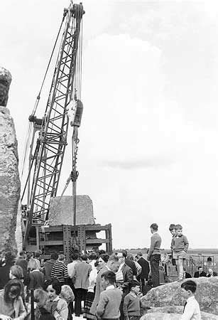 Do Photos Show Stonehenge Being Built Years Ago