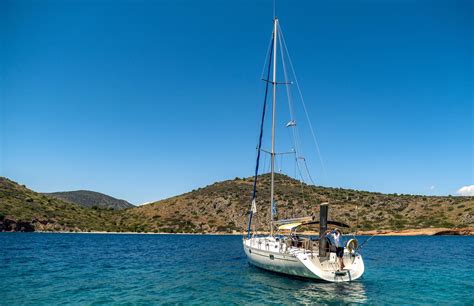 8-Day Greece Tour: Sailing Greek Islands & Peloponnese – Four Seasons ...