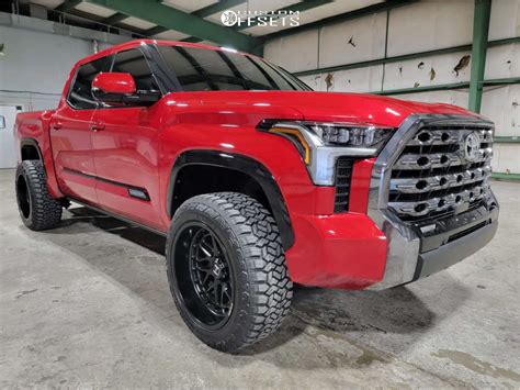 Toyota Tundra Lifted Red