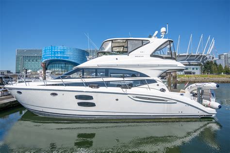 50ft Meridian 441 Luxurious Yacht Includes Captain Goldstar Marina