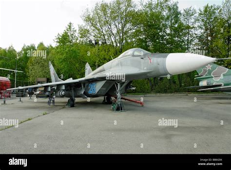 Russian aircraft fighter MIG 29 Stock Photo - Alamy