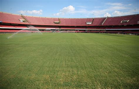 Ap S Reforma No Gramado S O Paulo Voltar Ao Morumbi No Dia De Abril