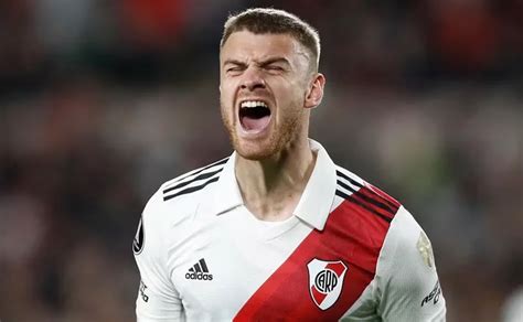 River Plate venció 2 0 a The Strongest y clasificó a los octavos de la