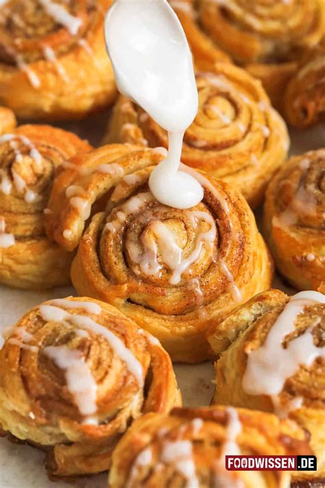 Zimtschnecken mit Blätterteig schnelles Rezept foodwissen de