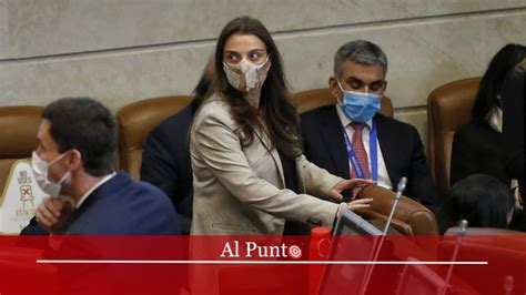 Fuerte Disputa Durante El Debate De Moción De Censura De La Ministra