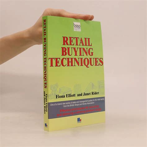 Retail Buying Techniques Fiona Elliott Janet Rider Knihobot Cz