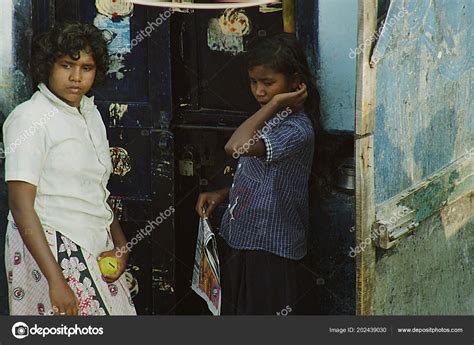 Unidentified Poor People Houses Slums India – Stock Editorial Photo ...