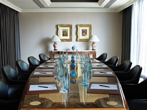 The Langham, Melbourne | Luxury Hotel 5-Star Hotel in Southbank