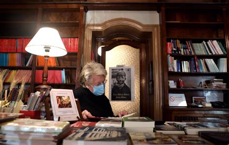 Cierra Sus Puertas La Librería Pérgamo La Más Antigua De Madrid Tras Más De 50 Años