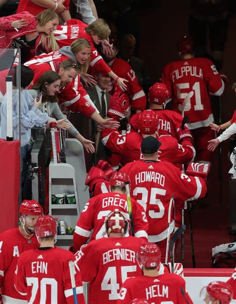 Detroit Red Wings roster: Who's back, who's not, and who's in between ...