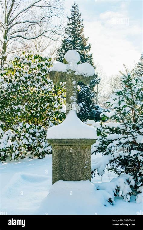 cemetery, cross, cemeteries, crosses Stock Photo - Alamy