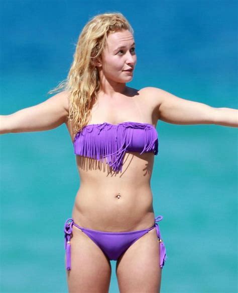 Hayden Panettiere Wears Purple Bikini On Florida Beach Thblog