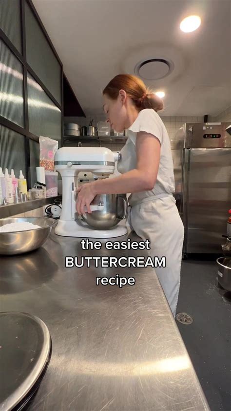 BROOKI Brookibakehouse TikTok Opening A Bakery Buttercream