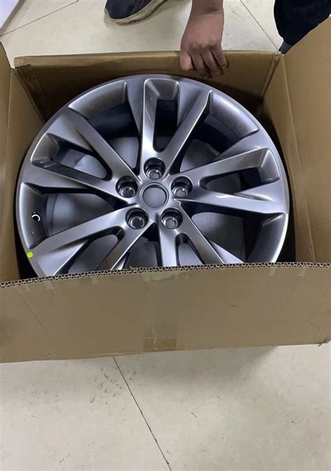 Buick Envision Avenir Oem Wheel Rim Gm New Oem