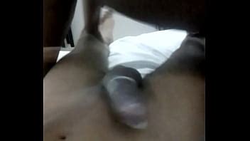 Gozando no pau do negão dando cuzinho delicioso que delícia de rabo apertado uau XVIDEOS
