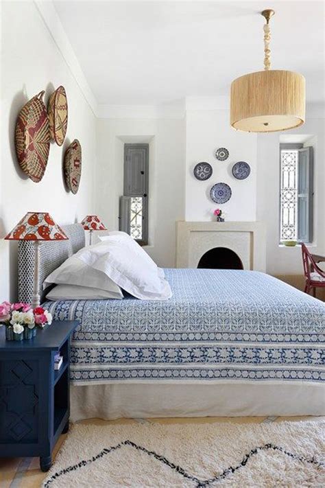 blue-and-white-moroccan-bedroom-ideas