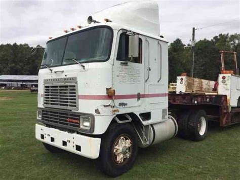 International 9670 Cabover 1983 Sleeper Semi Trucks