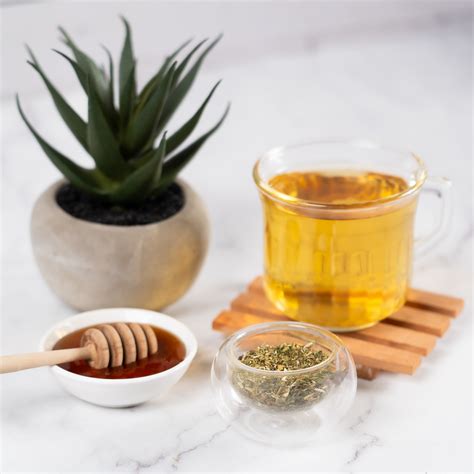 What Is Feverfew Tea? History, Benefits, & More – Full Leaf Tea Company