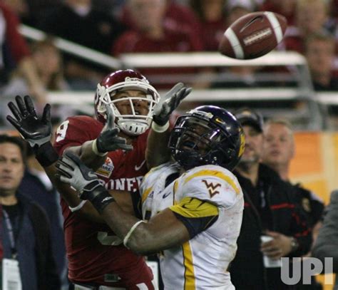 Photo Tostitos Fiesta Bowl West Virginia Vs Oklahoma PXP2008010215