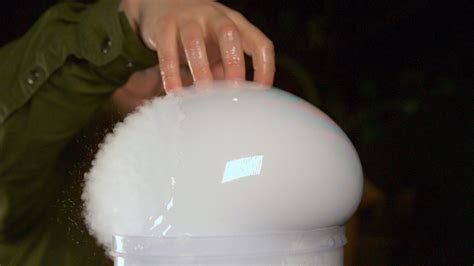 Heres How To Create And Pop Giant Co2 Soap Bubbles Street