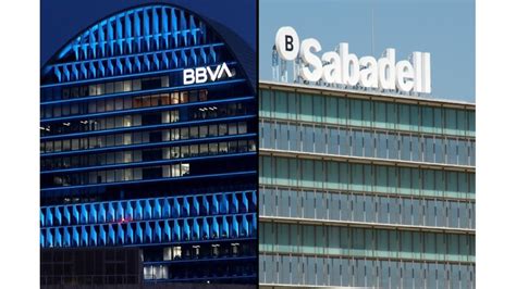 Los bancos españoles BBVA y Sabadell estudian fusionarse BAE Negocios