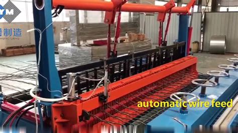 Full Automatic Crimped Wire Woven Mesh Machine Youtube