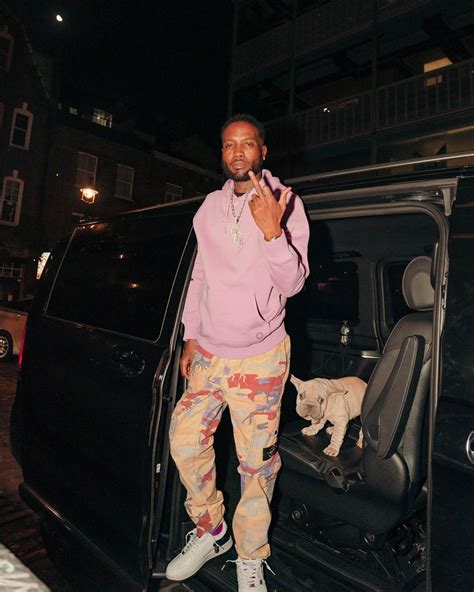 Shy Glizzy Outfit From October Whats On The Star