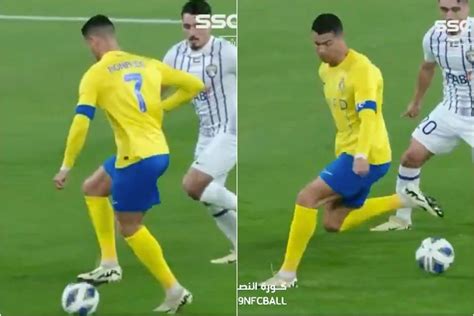 Cristiano Ronaldo Fa Una Figuraccia Per Imitare Ronaldinho L Elastico