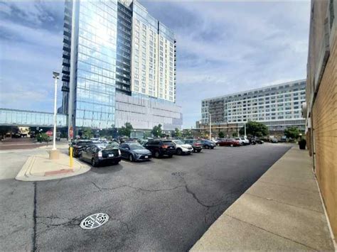 Chicago Parking Coupons | Parking.com Chicago > (P) SHOPS OF DOWNTOWN ...