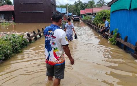 Banjir Di Sejumlah Titik Di Gunung Mas Mulai Surut