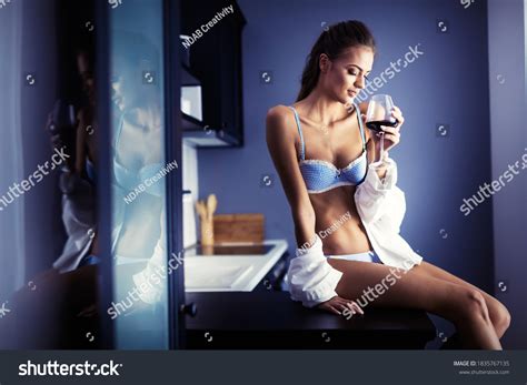 Sensual Beautiful Woman Glamour Face Lingerie Stock Photo 1835767135 Shutterstock