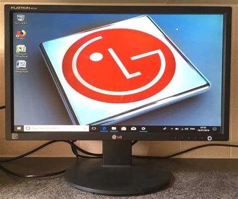 Lg Flatron W Inch Wide Screen Flat Panel Lcd Tft Screen Computer