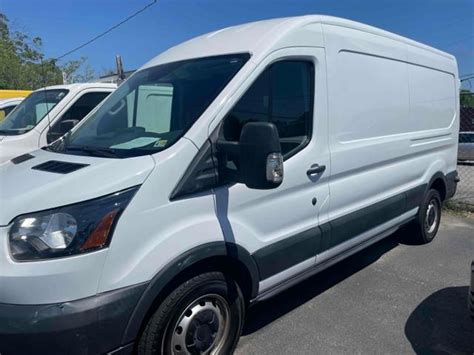 2017 Ford Transit T250 Med Roof