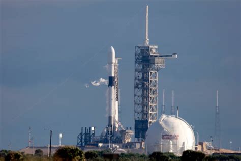 220 Spacex Falcon Stockfotos Afbeeldingen En Royalty Free Beelden