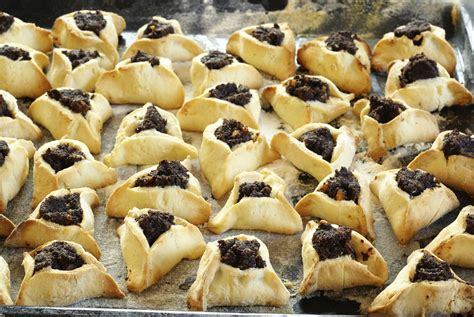 Purim: Customs and Rituals | Reform Judaism