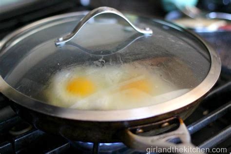 Cooking 101perfect Over Easy Eggs Perfect Every Time Girl And The Kitchen