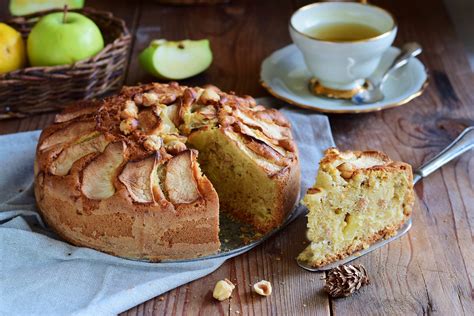 Torta Di Mele E Nocciole Profumata Senza Lattosio Lapasticceramatta