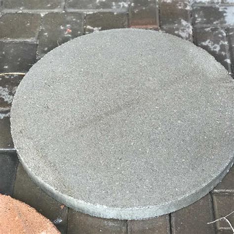 Round Exposed Aggregate Patio Stones Patio Ideas