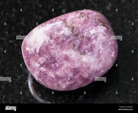 Lepidolite Hi Res Stock Photography And Images Alamy