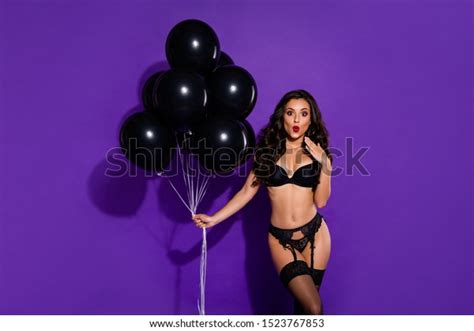 851 Imagens De Balloon Naked Fotos Imagens E Fotografias Stock Shutterstock