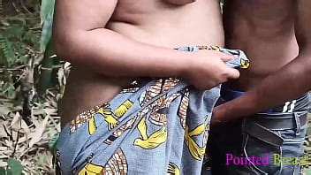 Precious se la follan en el pueblo bajo el árbol de bambú por su antiguo novio XVIDEOS