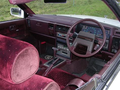 Nissan Laurel Interior – Driven to Write