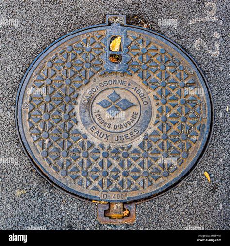 Manhole Cover In Road Hi Res Stock Photography And Images Alamy