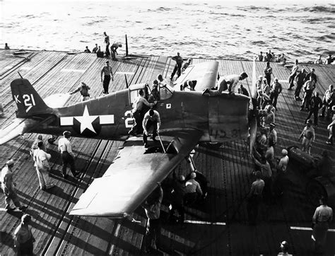 Asisbiz Grumman F F Hellcat Vf White K Aboard Cv Uss Yorktown