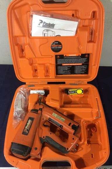 Paslode 16 Ga Angled Finish Nailer W Case And Battery NO Charger