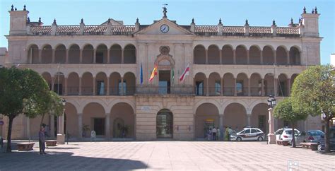 El Ayuntamiento de Andújar reanuda la atención presencial con Cita