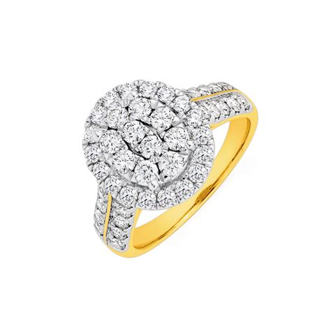 18ct Gold Diamond Oval Cluster Ring | Prouds