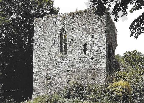 Tiverton Castle's Lovelorn Ghosts